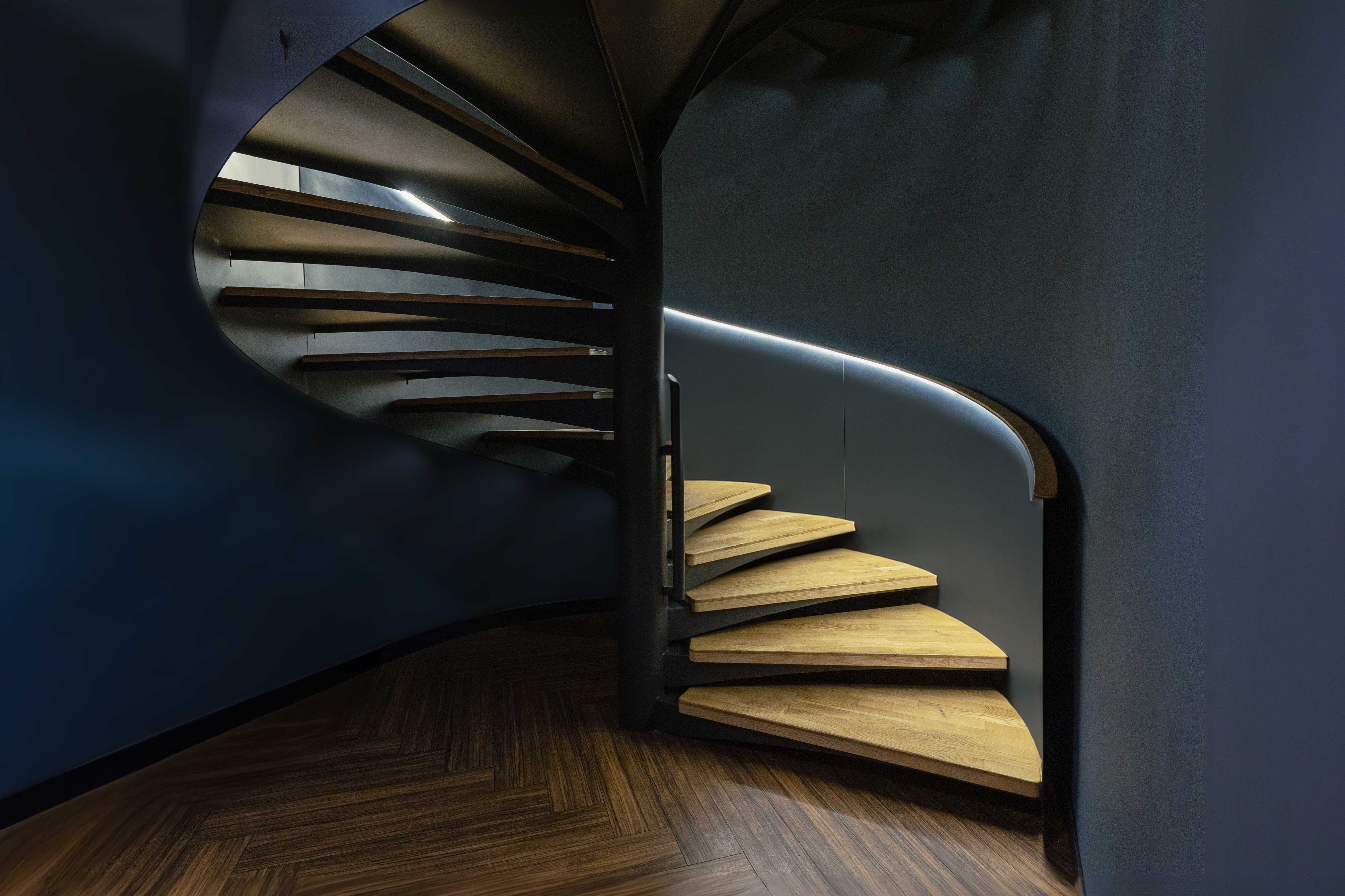 Round Staircase · Staircases - IDEA.AZ